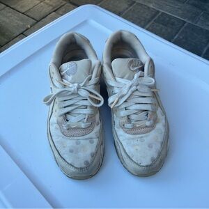 Nike Women's Sneakers - Cream and White